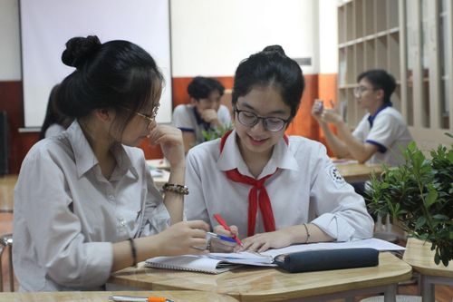 Giải bài toán phát triển trường lớp