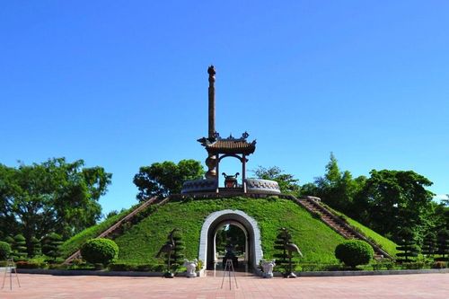 Tháng Bảy và những vần thơ tri ân