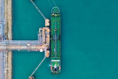 Tin Thị trường: Giá dầu ESPO của Nga tăng lên mức cao nhất trong 8 tháng qua
