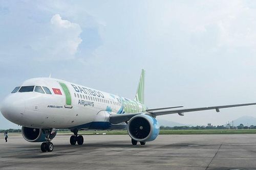 Bamboo Airways chào đón chuyến bay thẳng đầu tiên tới Lệ Giang cổ trấn