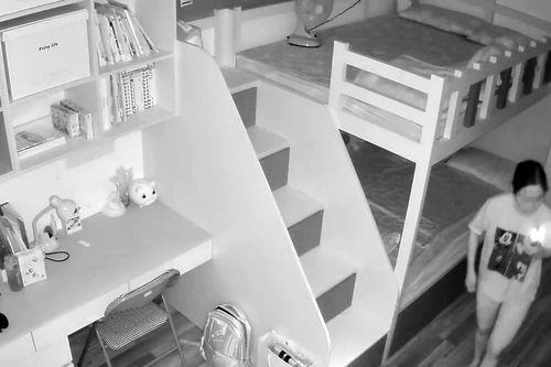 Trộm tài sản, người phụ nữ hàng xóm tháo camera để xóa dấu vết