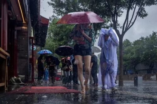 Tàn dư bão Doksuri gây mưa lớn khiến 31.000 người ở Bắc Kinh phải sơ tán
