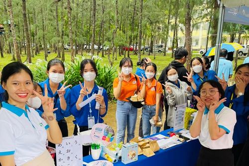 Gần 8.500 vị trí việc làm cho sinh viên ĐH Trà Vinh tại ngày hội việc làm 2023