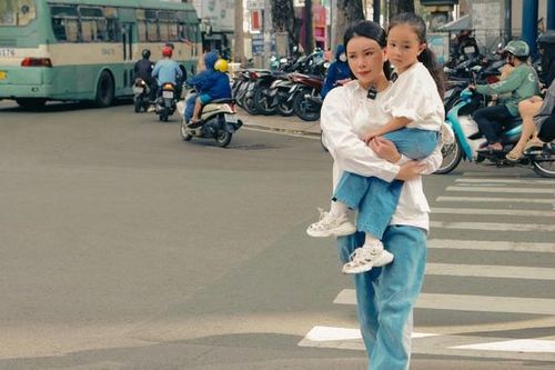 Trà Ngọc Hằng: 'Tôi luôn dạy con gái biết ơn cuộc sống'