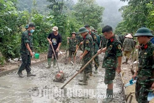 Đóng góp trên 2.500 ngày công tham gia xây dựng nông thôn mới ở Khâu Tinh