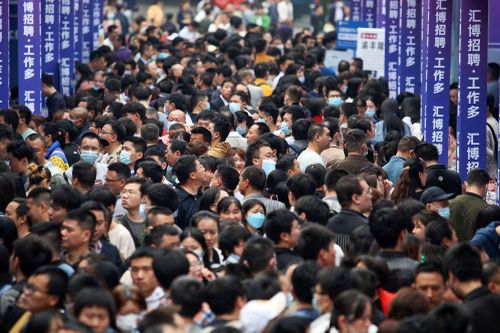 Trung Quốc lo ngại thái độ '4 không' của giới trẻ