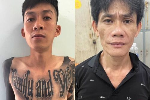 Vờ mua hàng để cướp điện thoại