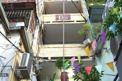 Cầu thang nhà D6
