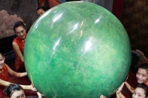 Viên dạ minh châu nặng 6 tấn lớn nhất thế giới từng được tìm thấy giờ ra sao?