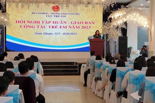 Quan tâm thực hiện các mô hình thực hành, can thiệp về bảo vệ, chăm sóc trẻ em