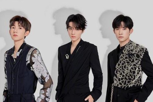 Vé TFBOYS bị hét giá tiền tỷ ở chợ đen, được gọi là concert 'điên rồ' nhất