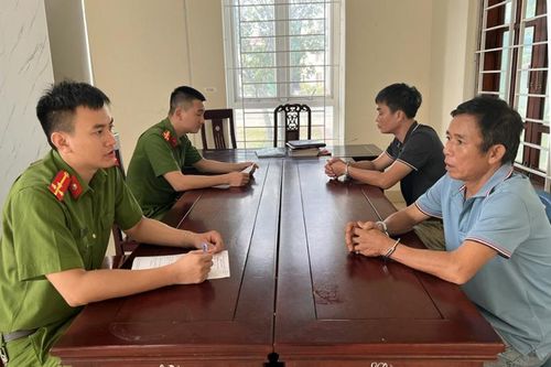 Thúc thủ sau 37 năm giết người, trốn nã