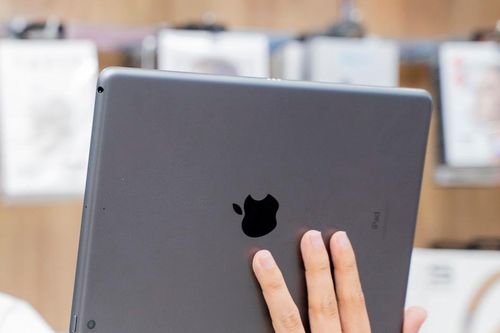 MacBook Air M1 tiếp tục được giảm giá dịp năm học mới