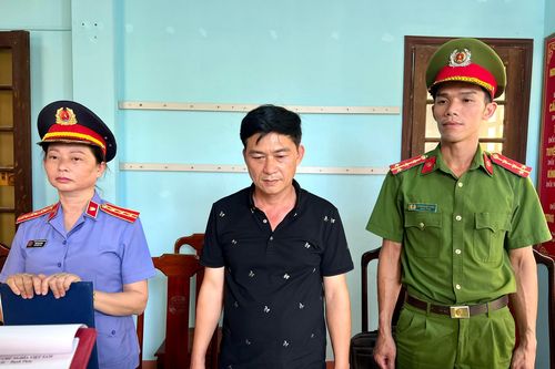 Bắt giám đốc 1 doanh nghiệp ở Huế vì khai thác khoáng sản trái phép