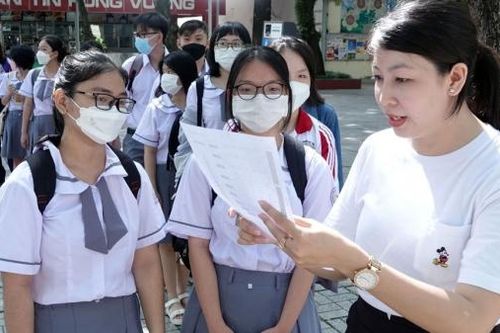 TP. Hồ Chí Minh không hạ điểm chuẩn lớp 10