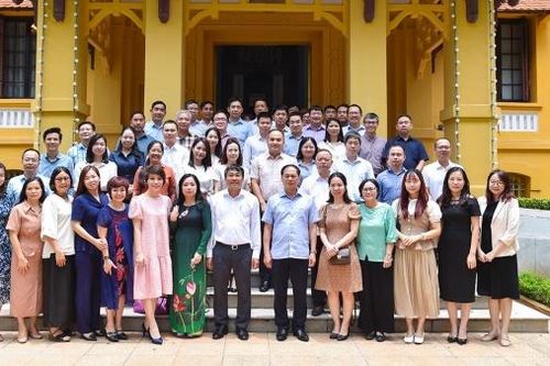 Bộ Ngoại giao gặp mặt, tri ân các cán bộ, nhân viên, người lao động là thân nhân gia đình thương binh, liệt sĩ