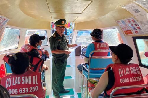 Giữ bình yên vùng biển Cửa Đại