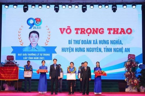 Tấm gương tiêu biểu trong phong trào hiến máu tình nguyện