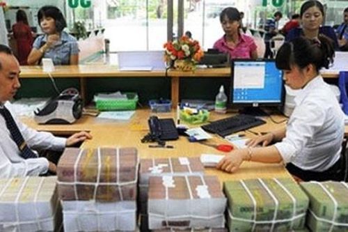 Thu nhập nhân viên Big4: Một ngân hàng giảm 22%, VCB tăng mạnh