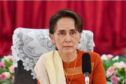 Bà Aung San Suu Kyi được ân xá