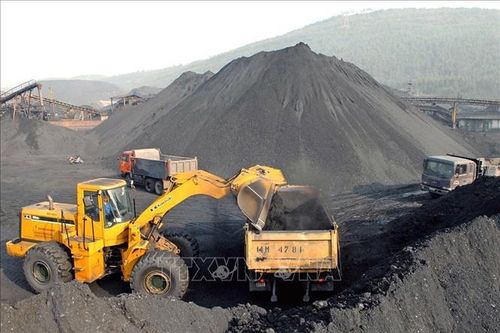 Triển khai đồng bộ các nhiệm vụ nhằm hoàn thiện dự thảo Luật Địa chất và Khoáng sản