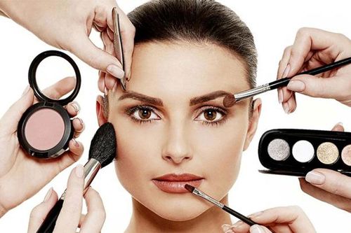 Những điều cần lưu ý khi trang điểm đẻ bạn sở hữu vẻ đẹp rạng ngời