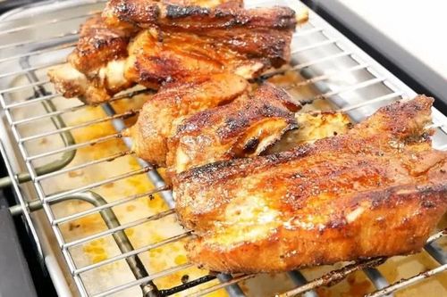Ướp sườn nướng theo cách này thịt mềm ngon, không khô