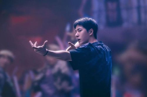 Lục Tiểu Linh Đồng gọi thẳng tên Vương Nhất Bác, chuyện gì xảy ra?