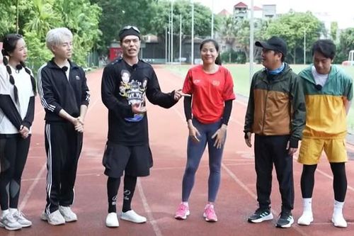 'Nữ hoàng điền kinh' Nguyễn Thị Huyền khiến Trường Giang, Lê Dương Bảo Lâm trầm trồ