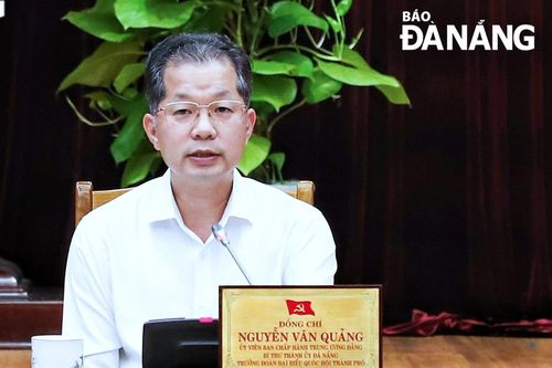 Tiếp tục đẩy mạnh xây dựng, chỉnh đốn Đảng và hệ thống chính trị