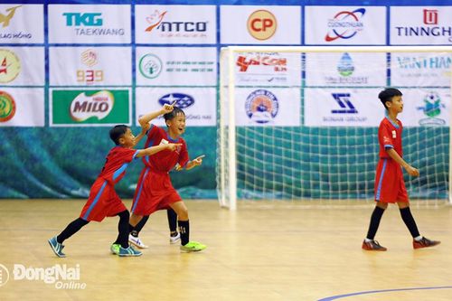'Phố núi' Tân Phú độc chiếm đỉnh bảng