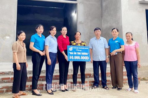 Hỗ trợ xây dựng nhà 'Mái ấm tình thương' trị giá 50 triệu đồng