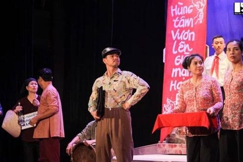 Công diễn vở kịch 'Bệnh sĩ' tại Thái Nguyên