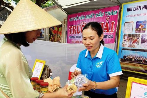 Đồng hành với phụ nữ