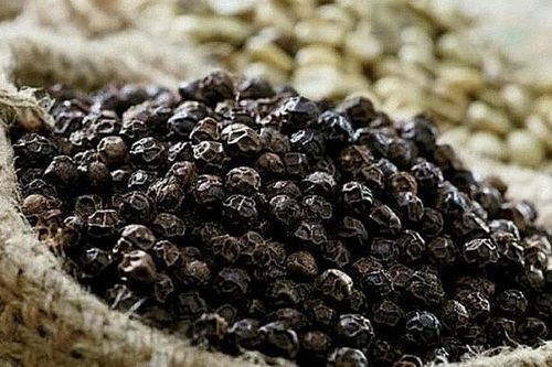 Thủ tướng chỉ đạo hỗ trợ các doanh nghiệp xuất khẩu hồ tiêu sang thị trường UAE