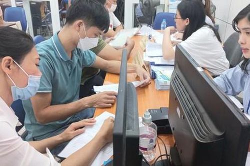 UNESCO kêu gọi toàn cầu cấm sử dụng điện thoại trong trường học