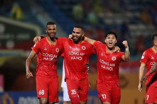 Ẩn số cuộc đua vô địch V.League 2023