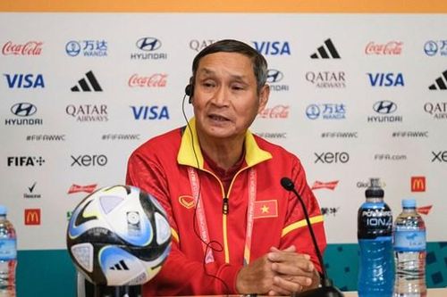 HLV Mai Đức Chung: Tuyển nữ Việt Nam thua 0-7 Hà Lan là bình thường