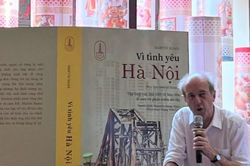 'Đối với Hà Nội chỉ yêu thôi là chưa đủ'