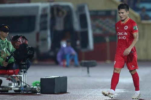 Ghi bàn phút cuối, Công An Hà Nội thở phào cùng Quang Hải và Filip Nguyễn