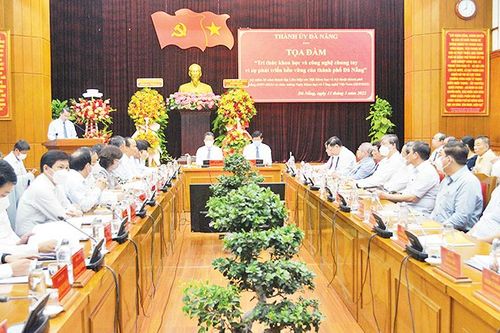 Nâng tầm đội ngũ trí thức trong giai đoạn mới