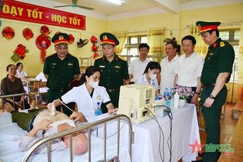 'Bắt bệnh' giỏi, làm dân vận khéo