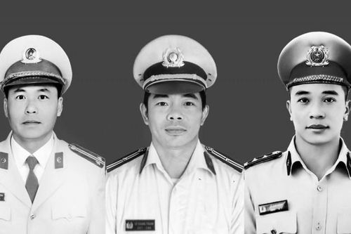 Truy tặng Huân chương Bảo vệ Tổ quốc cho 3 CSGT hy sinh ở đèo Bảo Lộc