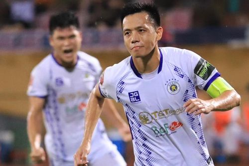Văn Quyết tỏa sáng, Hà Nội FC đánh bại Hải Phòng