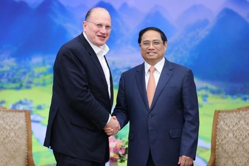 Đề nghị HSBC hỗ trợ tích cực Việt Nam triển khai các dự án hạ tầng, chuyển đổi năng lượng bền vững