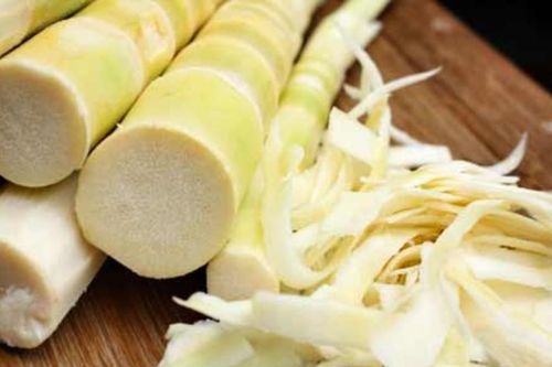 Tắc ruột do 'nghiện' ăn măng