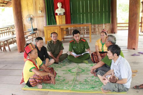 Đa dạng các hình thức tuyên truyền pháp luật cho đồng bào dân tộc thiểu số