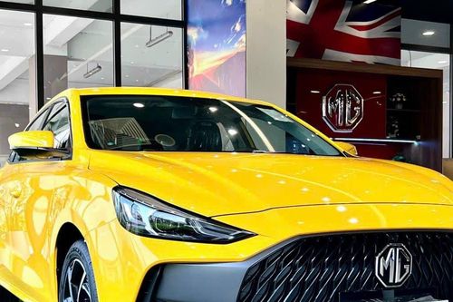 Xe sedan đua giảm giá đầu tháng, mức hạ cao nhất đến 250 triệu đồng