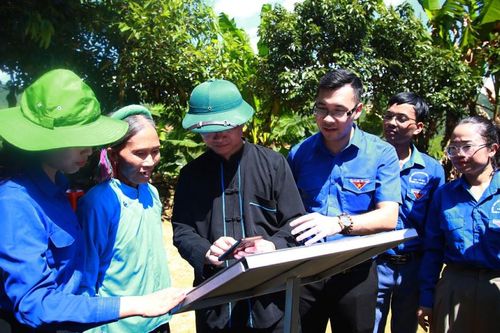 Người dân vùng cao Quảng Ninh hưởng lợi nhiều từ chuyển đổi số