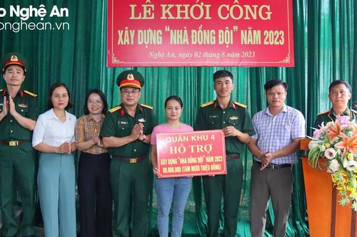 Bộ Chỉ huy Quân sự tỉnh Nghệ An khởi công xây dựng nhà đồng đội tại huyện Anh Sơn